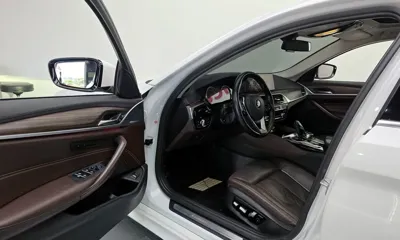 BMW 5-Series 2018, 63509 км, за 25500000 KRW - фото 10