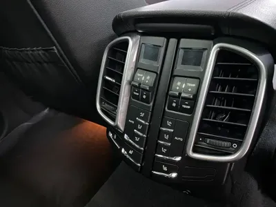 Porsche Cayenne 2014, 140000 км, за 115000 CNY - фото 17