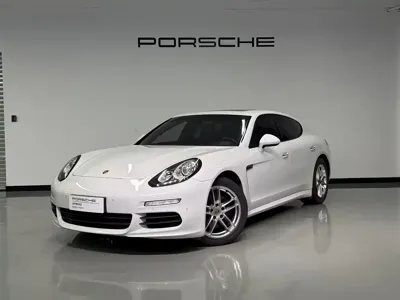 Porsche Panamera · 2016 год