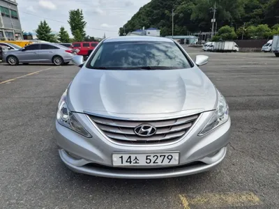 Hyundai Sonata 2012, 146000 км, за 3400000 KRW