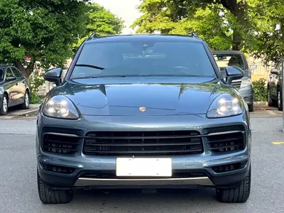 Porsche Cayenne 2018, 125000 км, за 293000 CNY