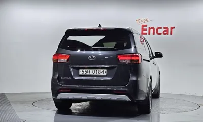Kia Canival 2017, 170629 км, за 5900000 KRW - фото 4