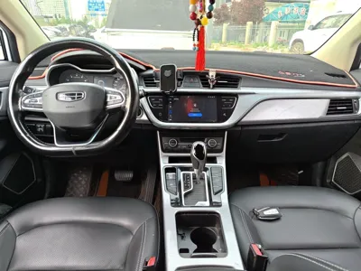 Geely Auto Emgrand GS 2019, 78700 км, за 39897.28 CNY - фото 10