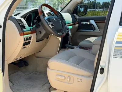 Toyota Land Cruiser 2012, 140000 км, за 376000 CNY - фото 10