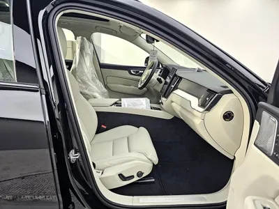 Volvo XC60 2026, 10 км, за 82500000 KRW - фото 12