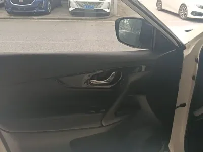 Nissan X-Trail 2021, 70000 км, за 76800 CNY