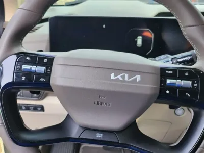 Kia Canival 2025, 12900 км, за 0 KRW - фото 6