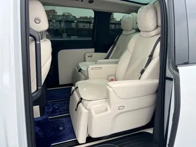 Li Auto Li MEGA 2025, 37000 км, за 468000 CNY - фото 12