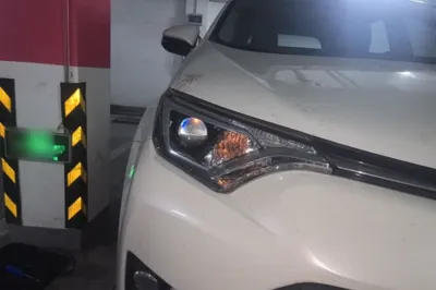 Toyota RAV4 2019, 64600 км, за 92200.86 CNY - фото 7