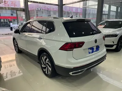 Volkswagen Tiguan L 2023, 10000 км, за 109800 CNY - фото 15
