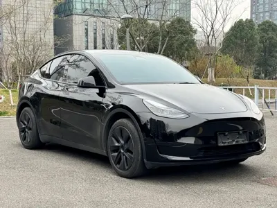 Tesla Model Y 2023, 33000 км, за 126800 CNY - фото 3