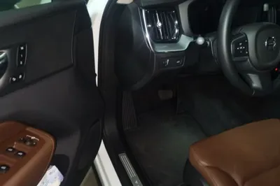 Volvo XC60 2019, 36400 км, за 117487.48 CNY - фото 13