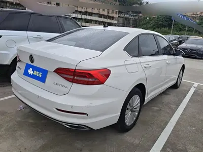 Volkswagen Lavida 2021, 103000 км, за 55800 CNY
