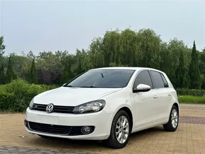 Volkswagen Golf 2013, 120000 км, за 21800 CNY - фото 1