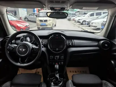 MINI MINI 2018, 71000 км, за 54900 CNY