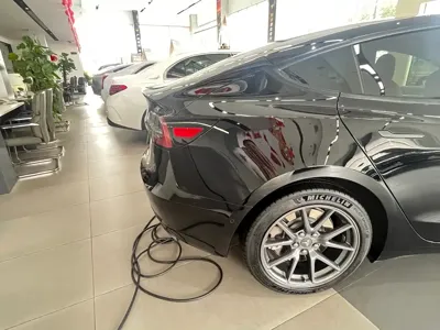 Tesla Model 3 2022, 32000 км, за 139800 CNY - фото 5