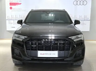 Audi Q7 2024, 45000 км, за 419799 CNY