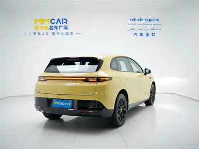 Leapmotor 零跑Lafa5 2026, 100 км, за 101800 CNY