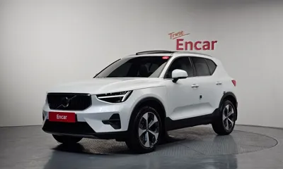 Volvo XC40 · 2025 год