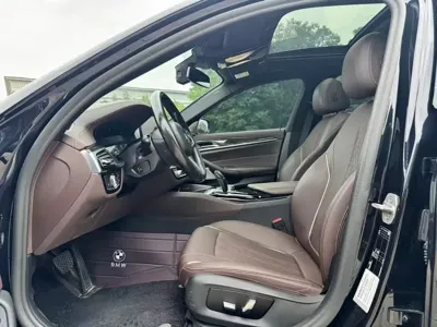 BMW 5 Series 2021, 50000 км, за 145000 CNY