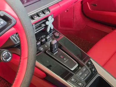Porsche 911 2024, 8142 км, за 190620000 KRW - фото 9