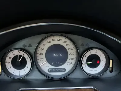 Mercedes-Benz CLS 2010, 143000 км, за 39800 CNY - фото 4