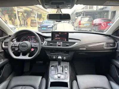 Audi A7 2018, 80000 км, за 142400 CNY