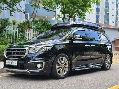 Kia Canival · 2017 год