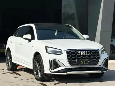 Audi Q2L 2023, 70000 км, за 86199 CNY