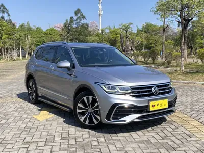 Volkswagen Tiguan L 2021, 130000 км, за 98800 CNY