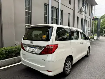 Toyota Alphard 2014, 110000 км, за 158000 CNY