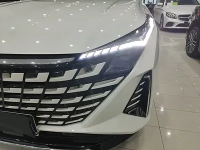 Changan UNI-Z 2025, 1800 км, за 83600 CNY - фото 24