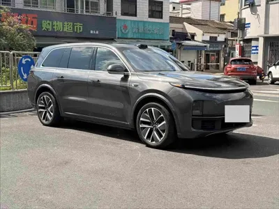 Li Auto Li L9 2023, 51000 км, за 249800 CNY