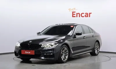 BMW 5-Series · 2018 год