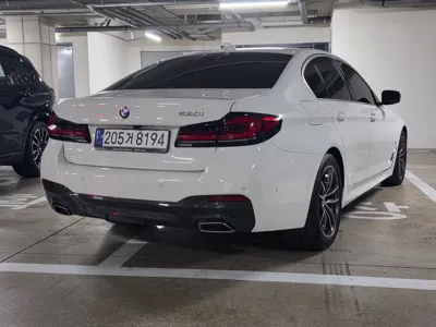 BMW 5-Series 2023, 21043 км, за 42000000 KRW - фото 3