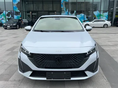 Peugeot 408 2024, 19800 км, за 84199.65 CNY