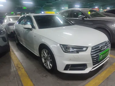 Audi A4L 2018, 118400 км, за 103629.81 CNY
