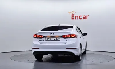 Hyundai Avante 2018, 61662 км, за 14500000 KRW