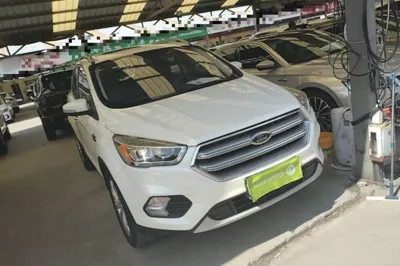 Ford Kuga 2018, 78700 км, за 57558.41 CNY - фото 17