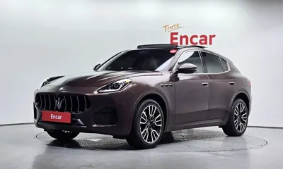 Maserati Grecale · 2023 год