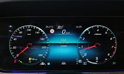 Mercedes-Benz E-Class 2022, 22989 км, за 41500000 KRW - фото 8