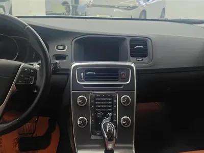 Volvo V60 2015, 40500 км, за 61100 CNY - фото 13