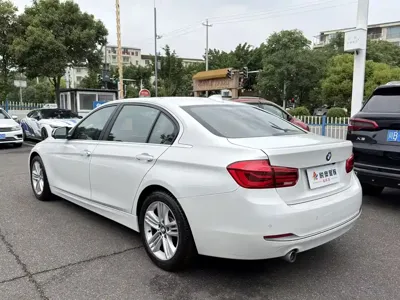 BMW 3 Series 2018, 90000 км, за 58500 CNY