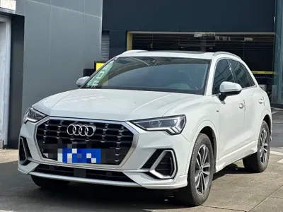 Audi Q3 · 2022 год