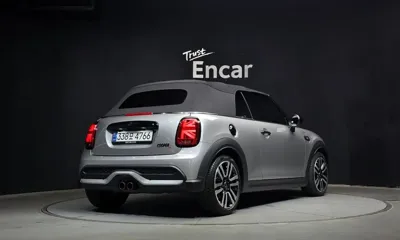 MINI Cooper Convertible 2024, 18334 км, за 30300000 KRW