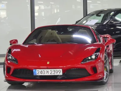 Ferrari F8 · 2023 год
