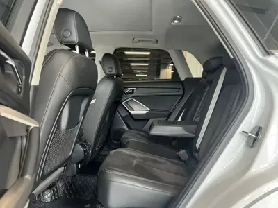 Audi Q3 2020, 67000 км, за 93800 CNY - фото 10