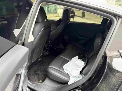 Tesla Model Y 2023, 87000 км, за 162800 CNY