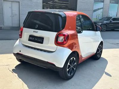 Smart Smart Fortwo 2016, 101000 км, за 33800 CNY