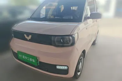 Wuling Hongguang MINIEV 2021, 45000 км, за 31882.48 CNY - фото 1